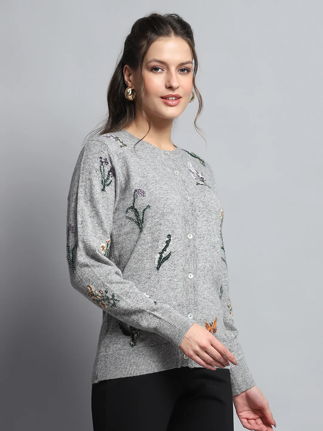 Women Grey Self Design Round Neck Full Sleeve Cardigan - Image 4