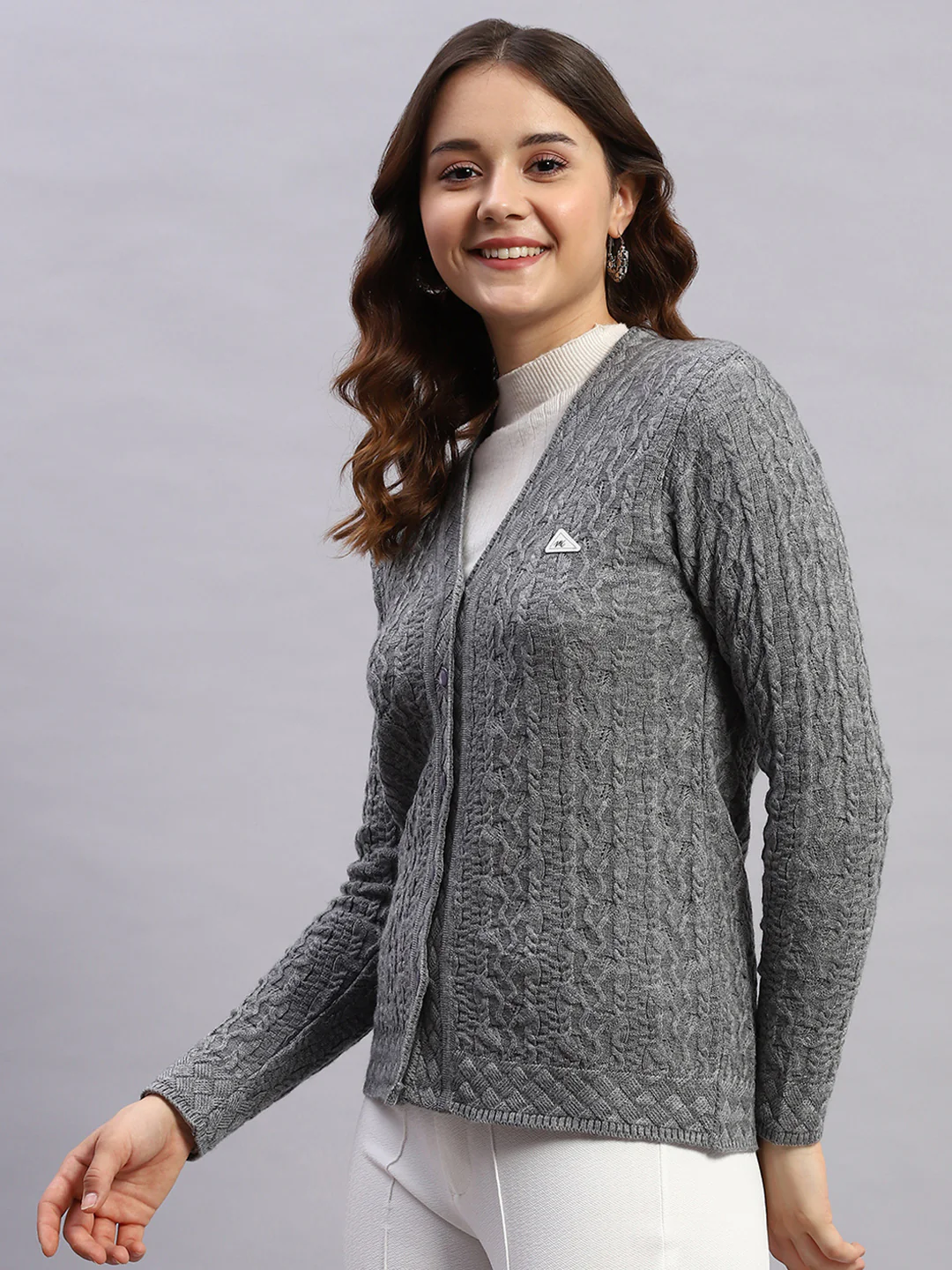 Women Grey Self Design V Neck Full Sleeve Cardigan - Image 3