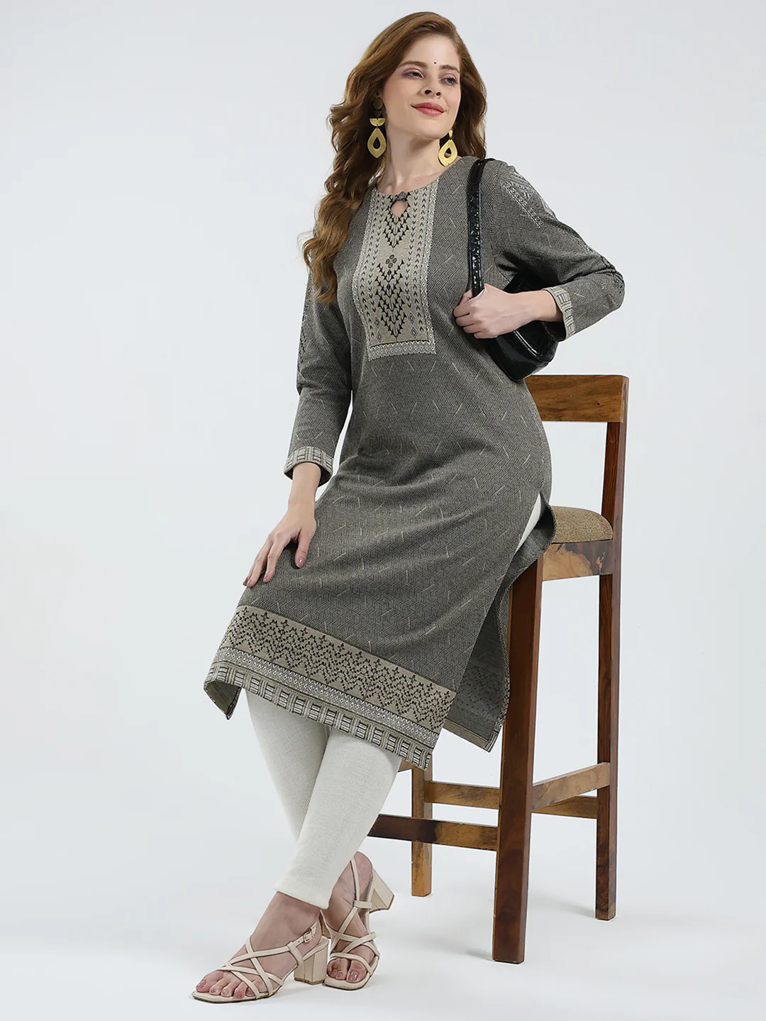 Women Grey Self Design Round Neck Full Sleeve Winter Kurti - Image 2