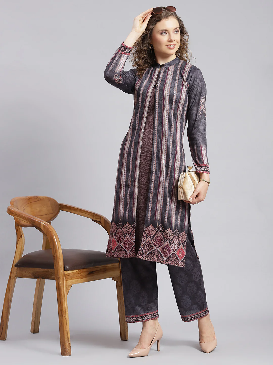 Women Grey Self Design Wool blend Kurti Set - Image 5