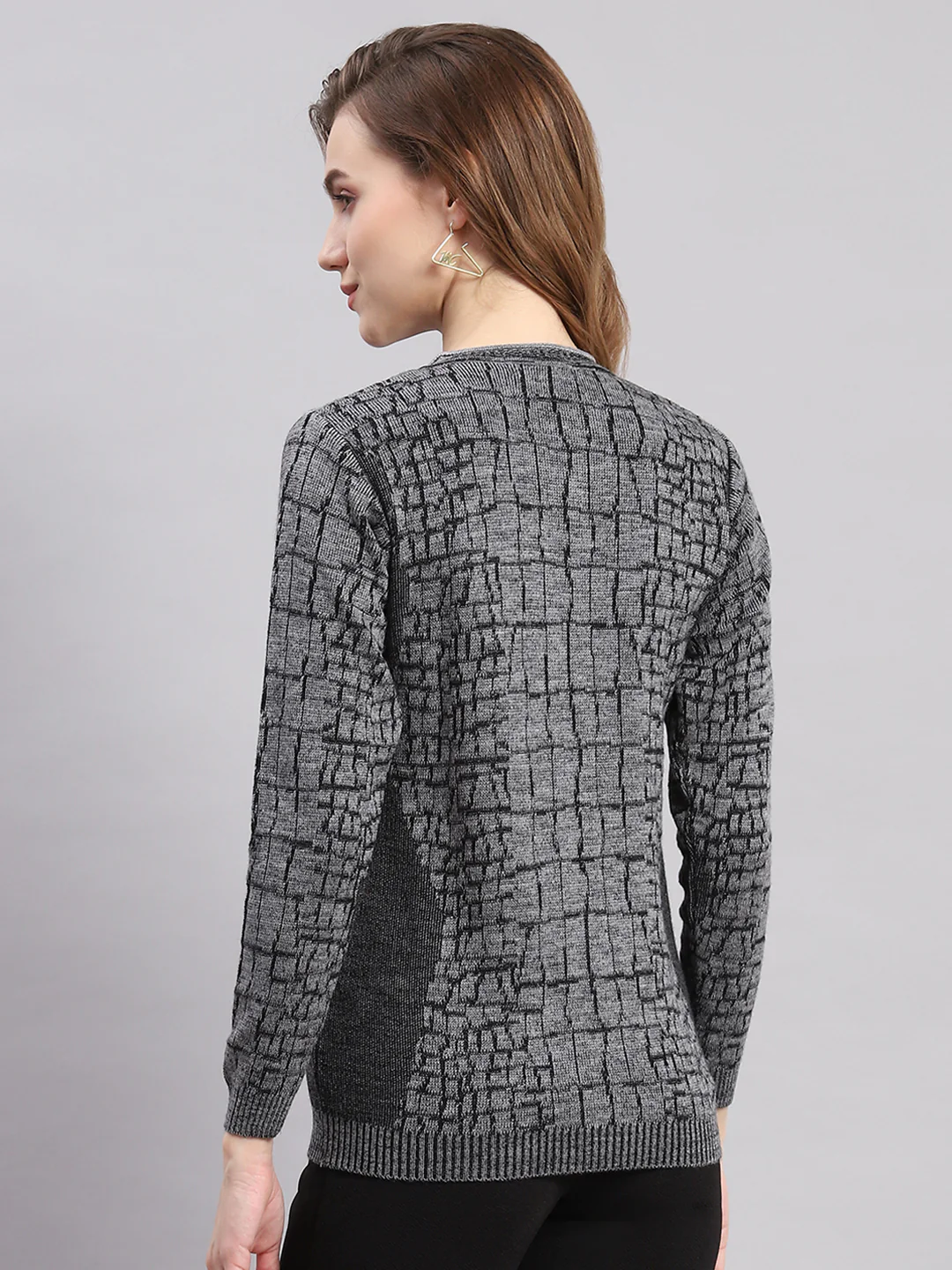 Women Grey Self Design Round Neck Full Sleeve Cardigans - Image 5
