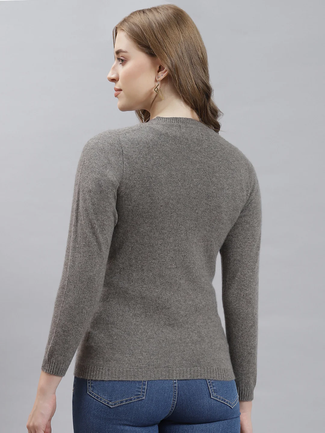 Women Grey Solid Cardigan - Image 5