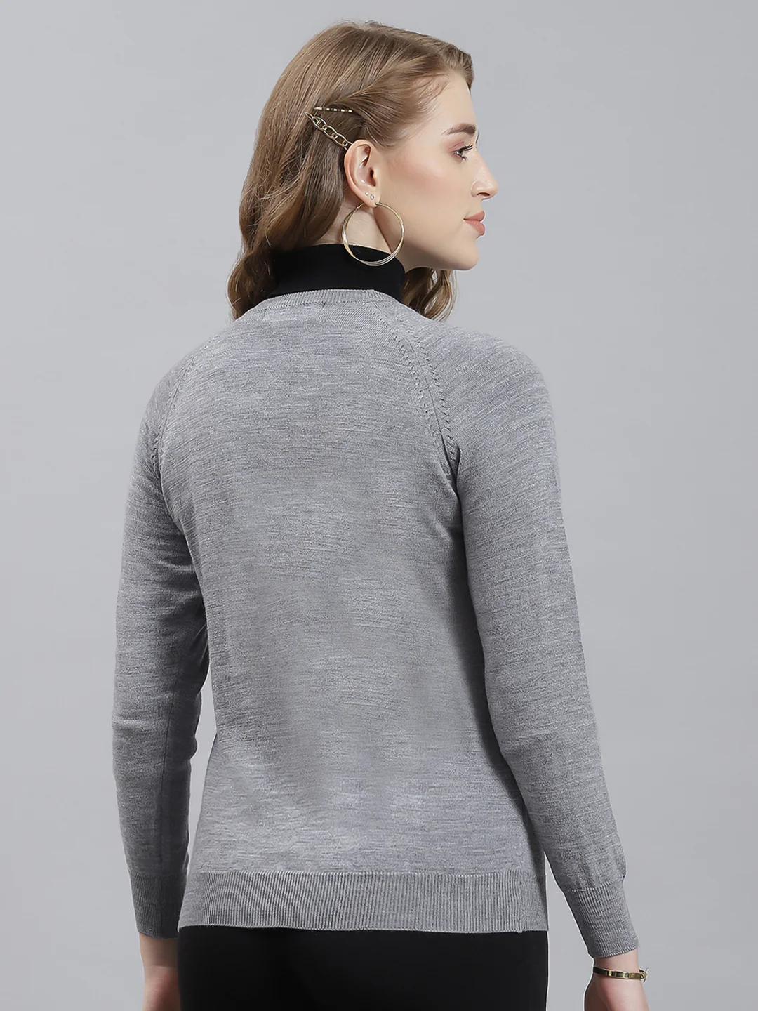 Women Grey Solid Cardigan - Image 5