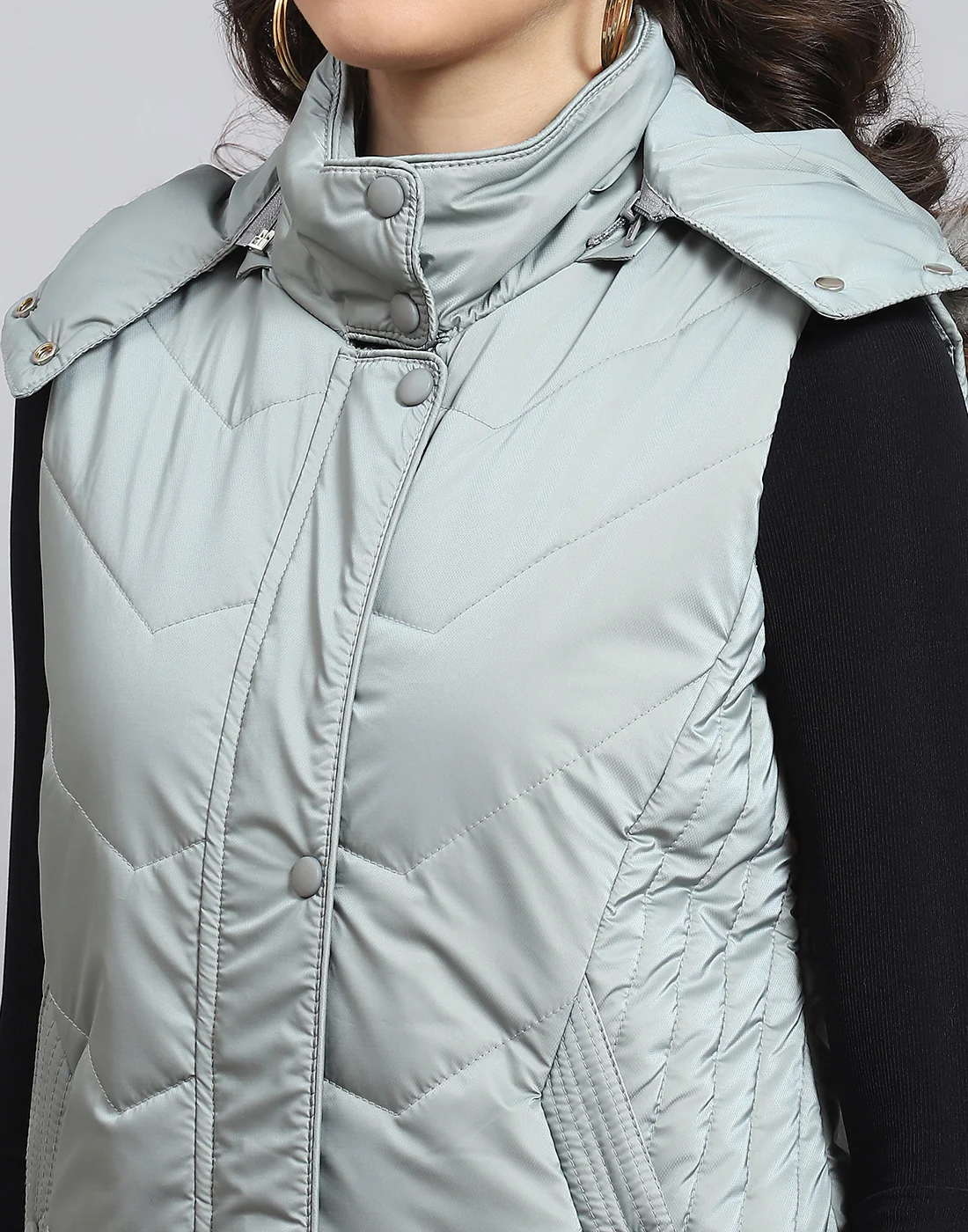 Women Grey Solid Hooded Sleeveless Jacket - Image 6