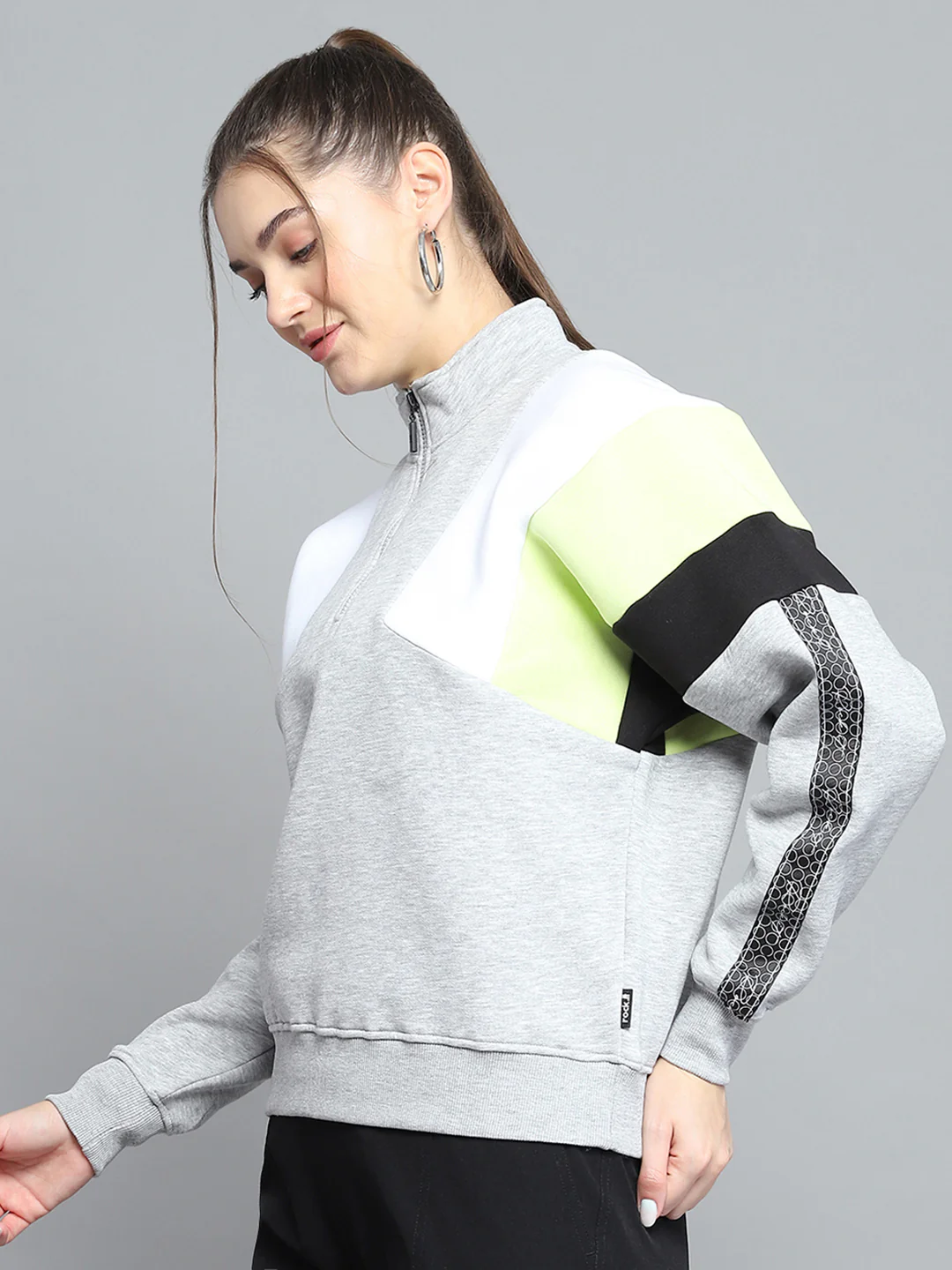 Rock.it Women Grey Solid Mock Neck Full Sleeve Sweatshirt - Image 3