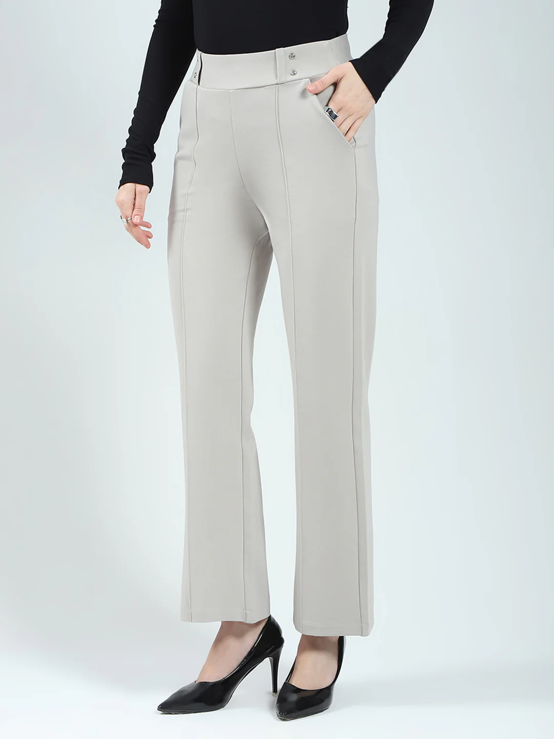 Women Grey Solid Regular Fit Jegging - Image 3