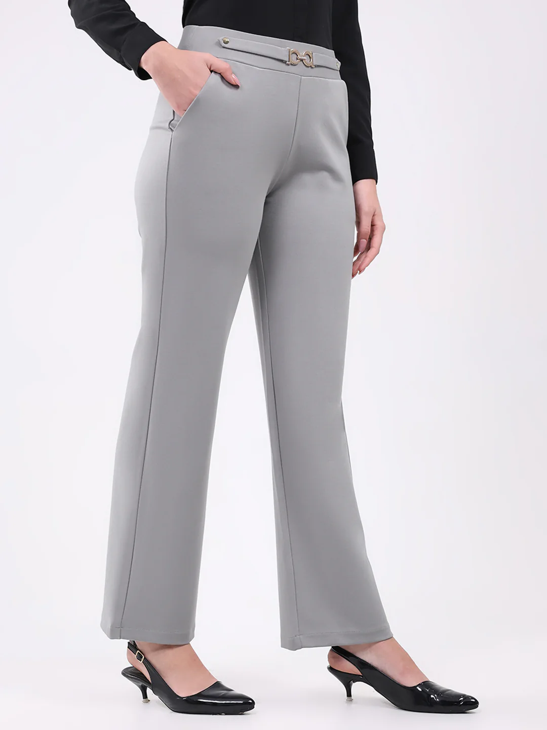 Women Grey Solid Regular Fit Jegging - Image 4