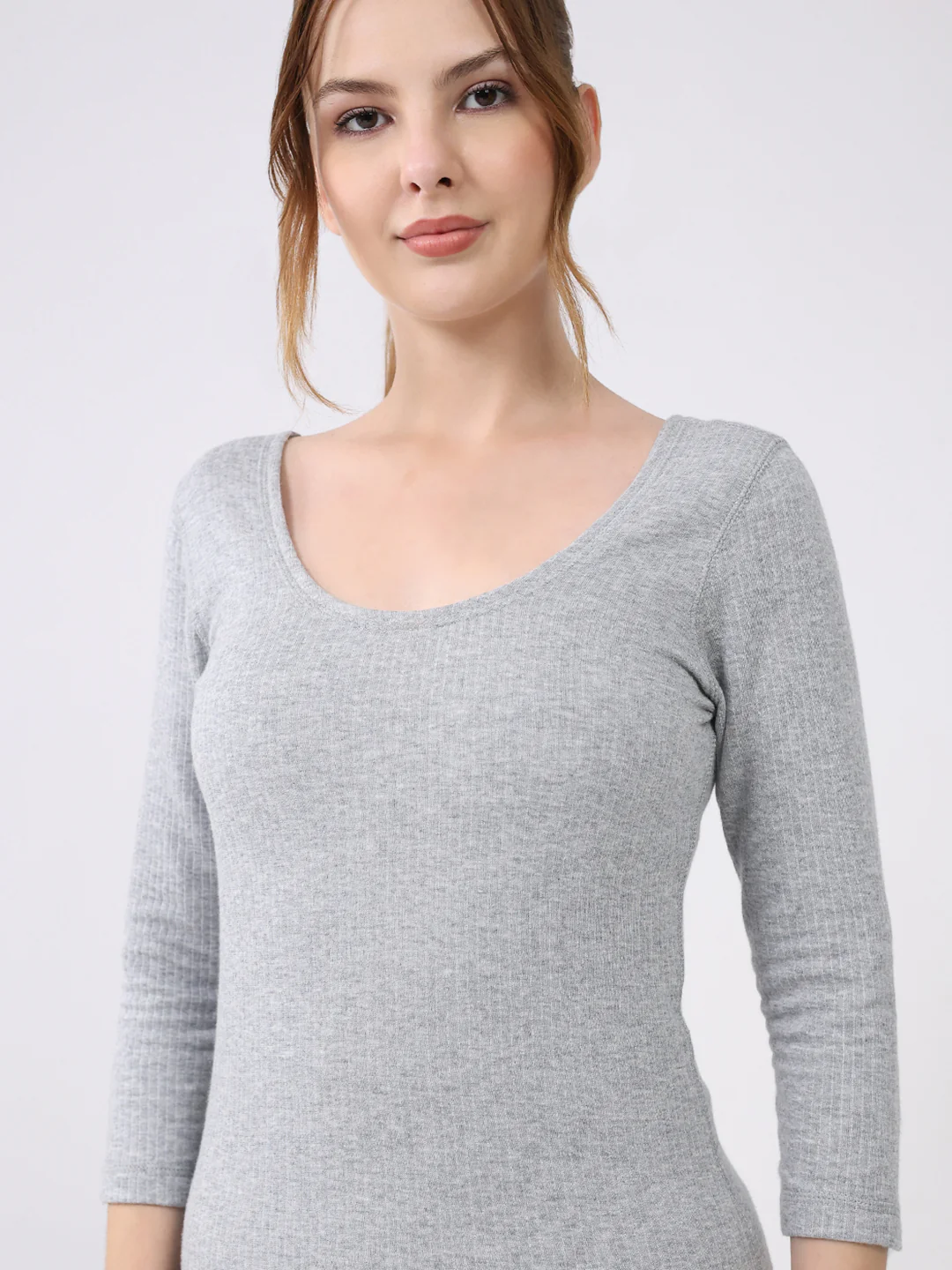 Women Grey Solid Round Neck 3/4th Sleeve Thermal Vest - Image 6