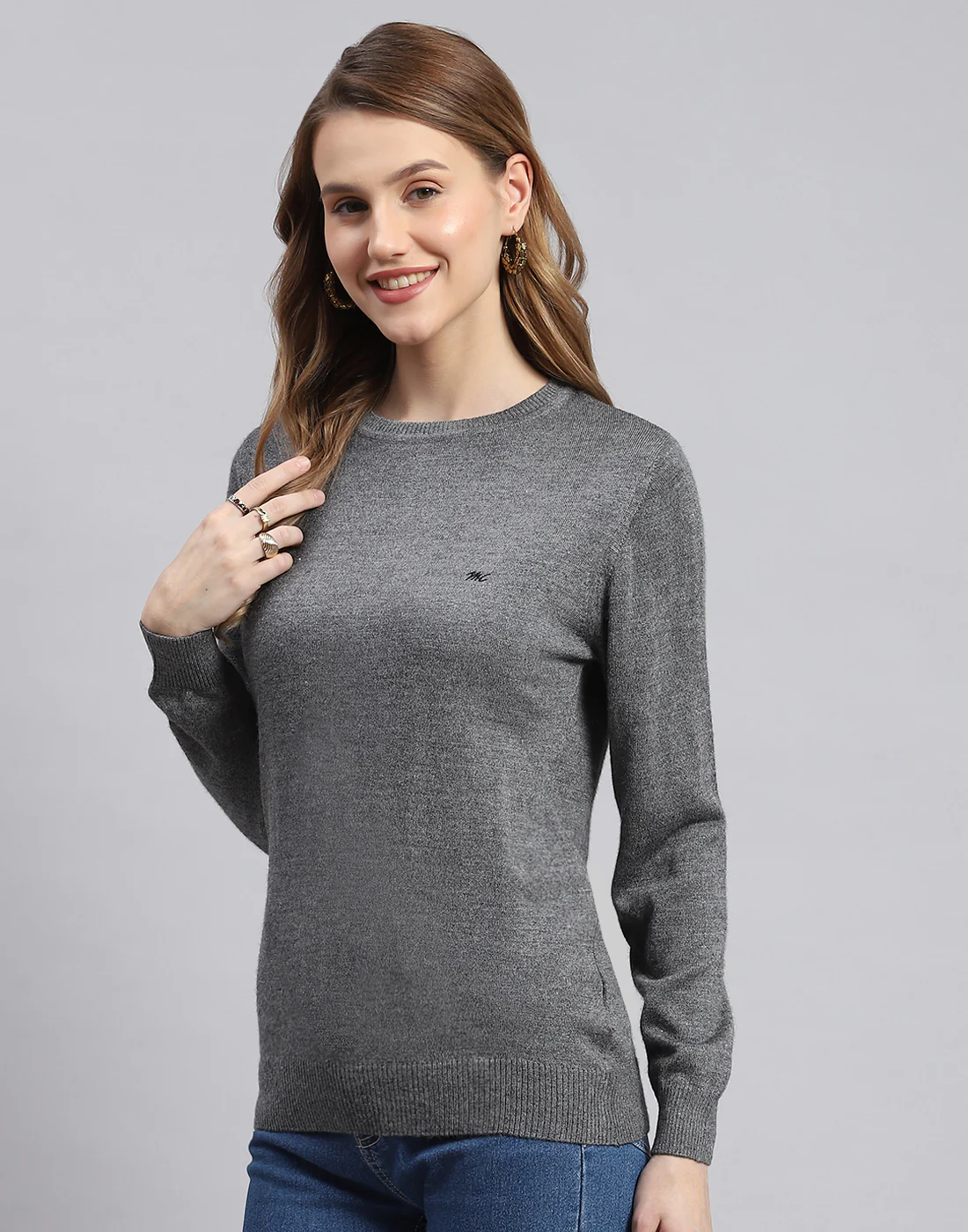 Women Grey Solid Round Neck Full Sleeve Sweater - Image 3