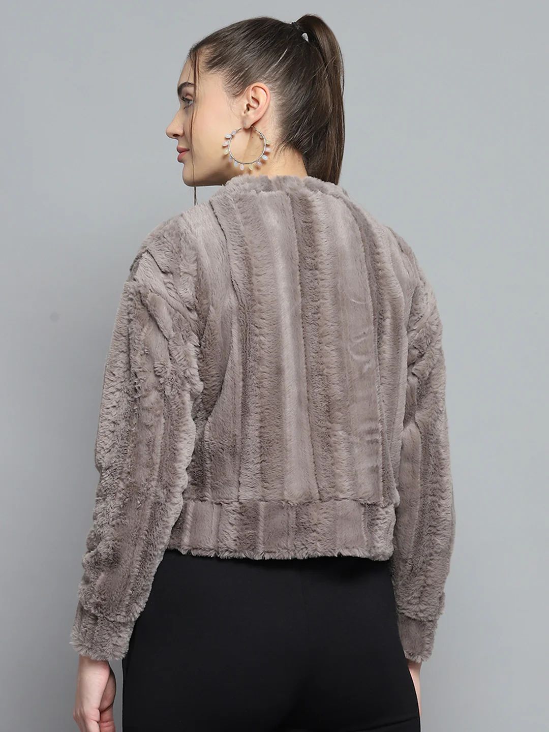 Rock.it Women Grey Solid Round Neck Full Sleeve Sweatshirt - Image 5