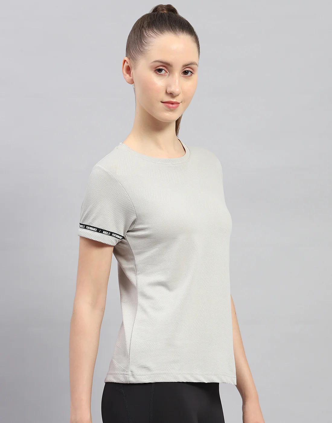 Rock.it Women Grey Solid Round Neck Half Sleeve Top - Image 4