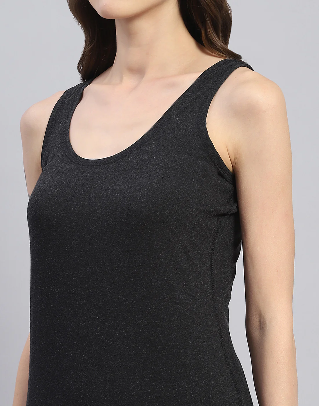 Women Grey Solid Round Neck Sleeveless Thermal Vest - Image 7