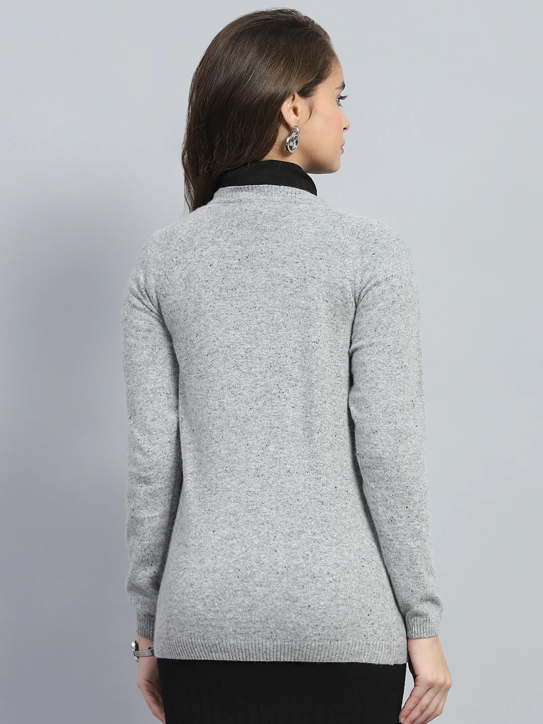 Women Grey Solid V Neck Full Sleeve Cardigan - Image 5