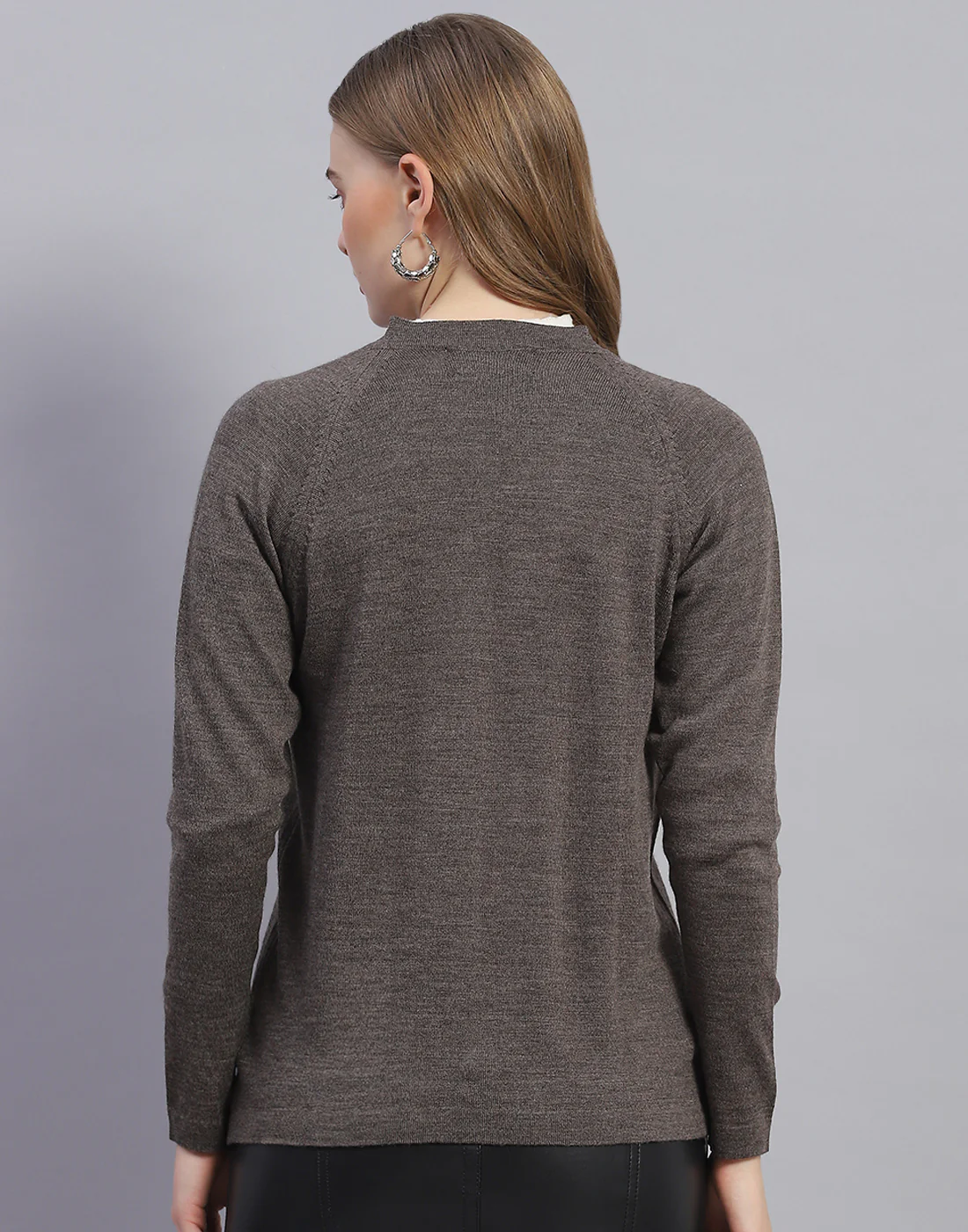 Women Grey Solid V Neck Full Sleeve Cardigan - Image 5