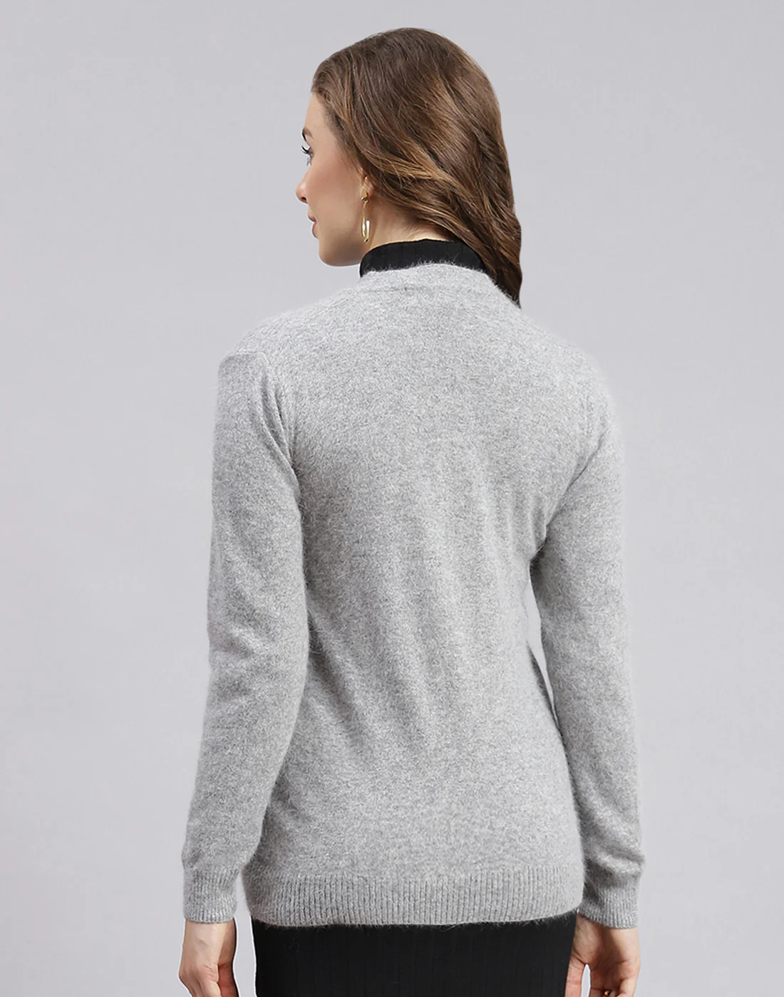Women Grey Solid V Neck Full Sleeve Cardigan - Image 5