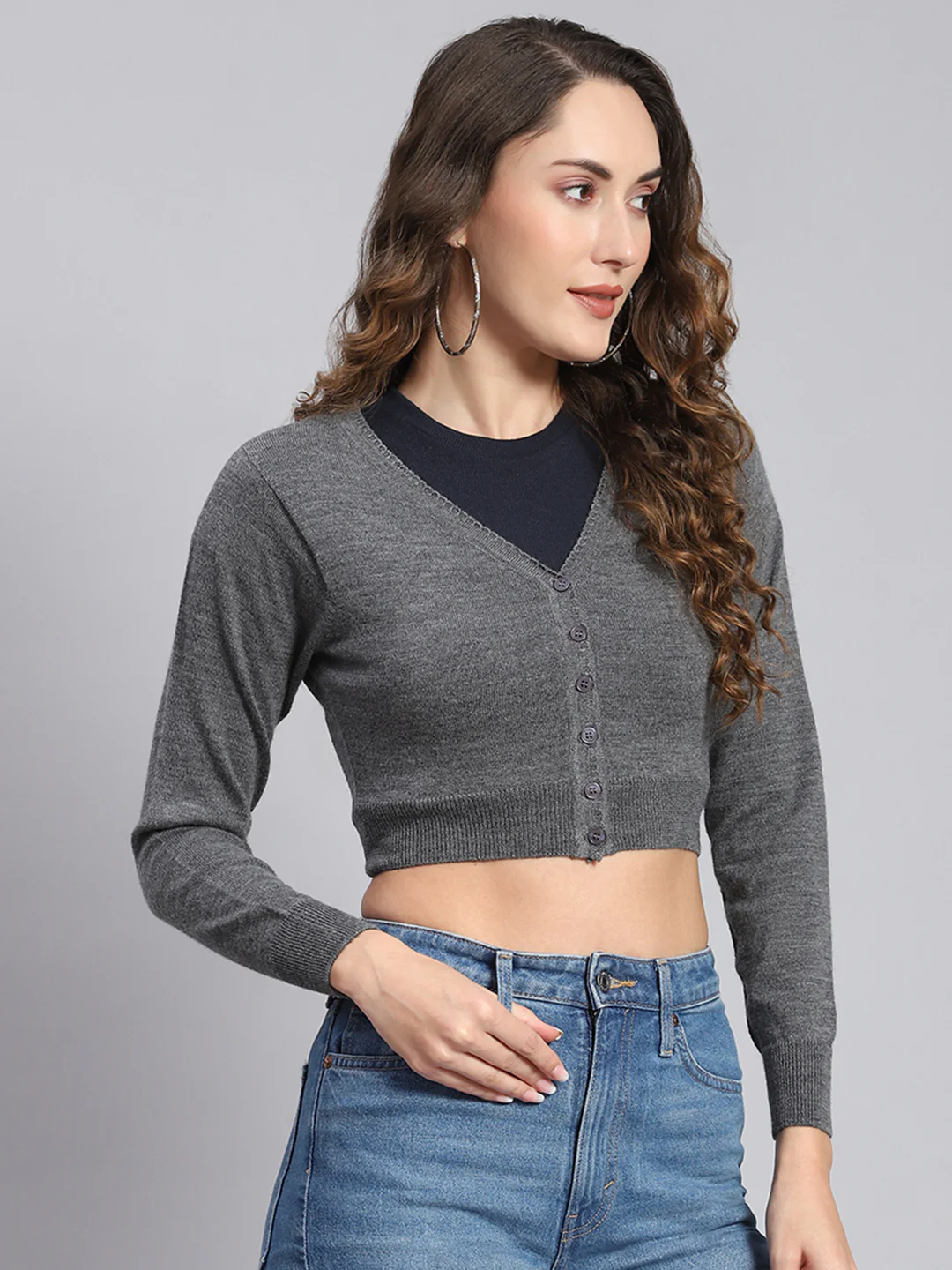 Women Grey Solid V Neck Full Sleeve Sweater - Image 6