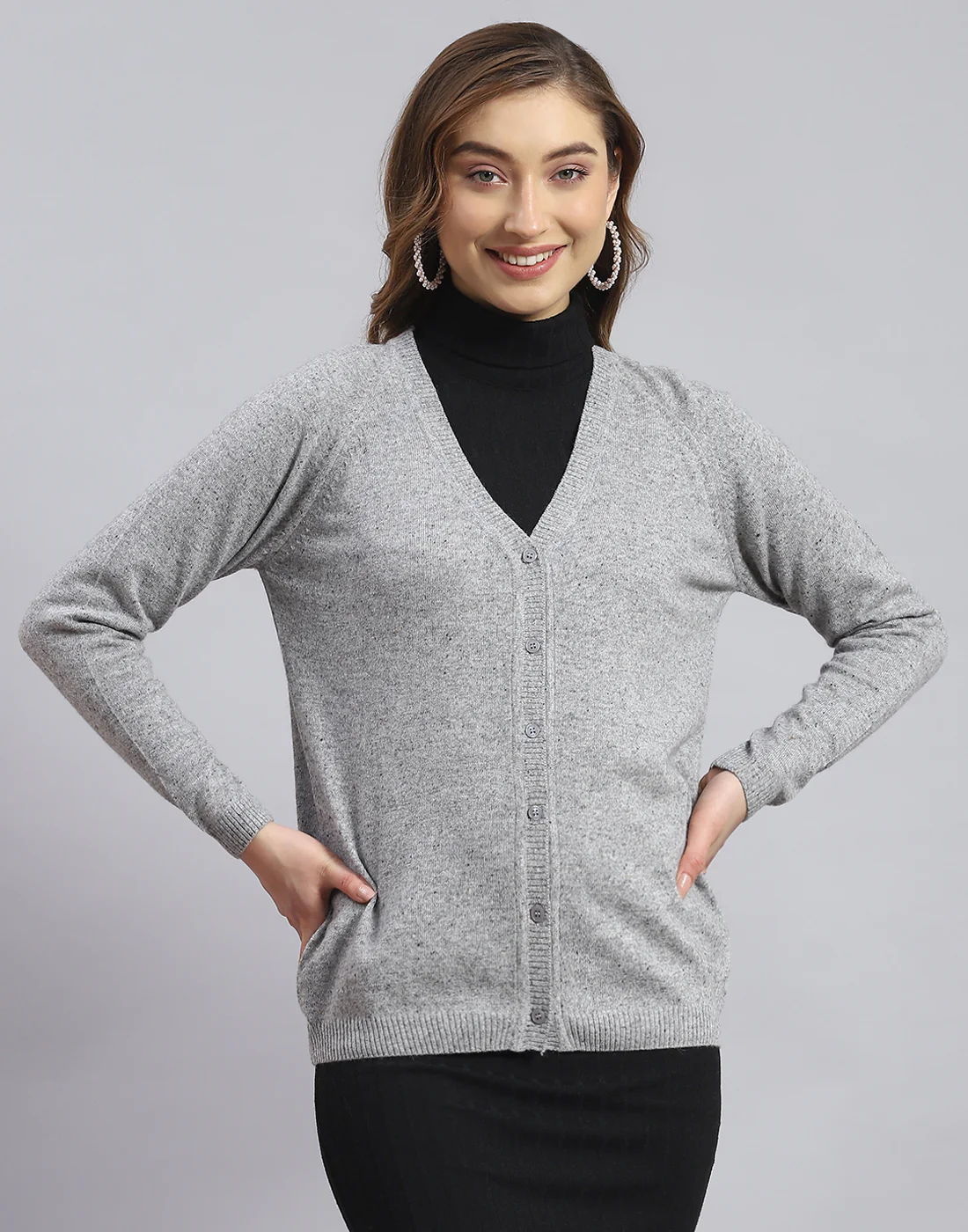Women Grey Solid V Neck Full Sleeve Sweater - Image 2