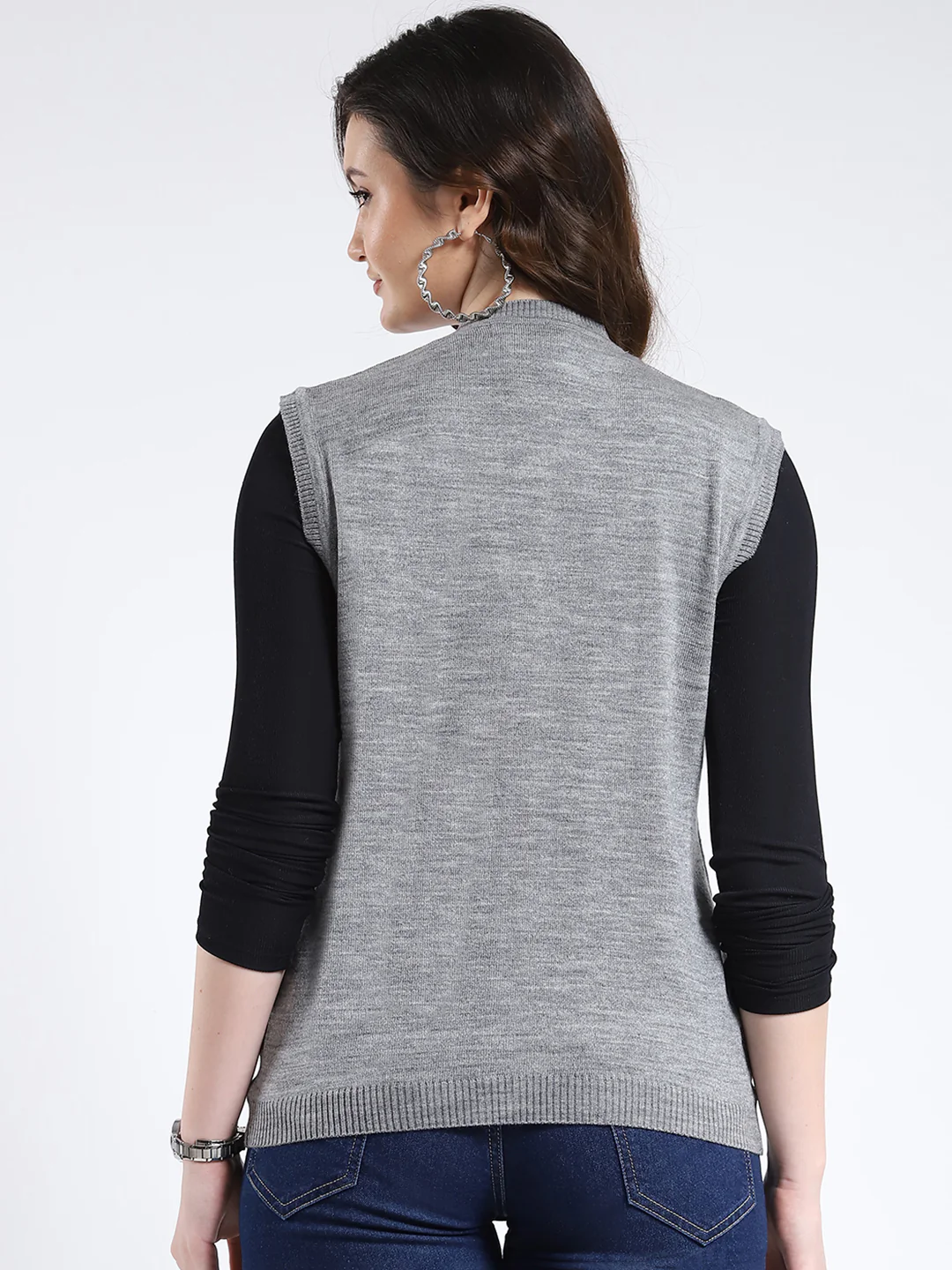 Women Grey Solid V Neck Sleeveless Cardigan - Image 5