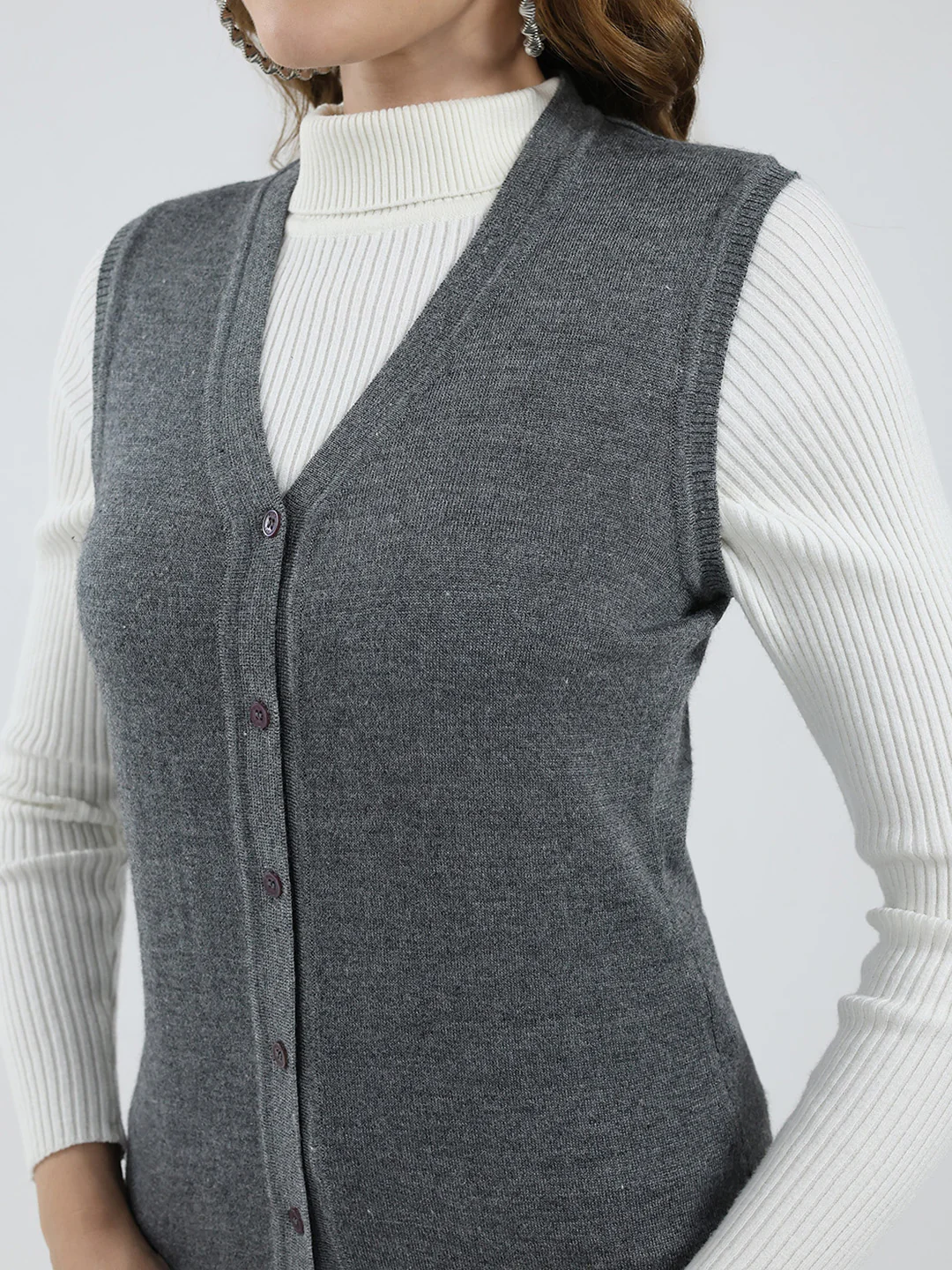 Women Grey Solid V Neck Sleeveless Cardigan - Image 6