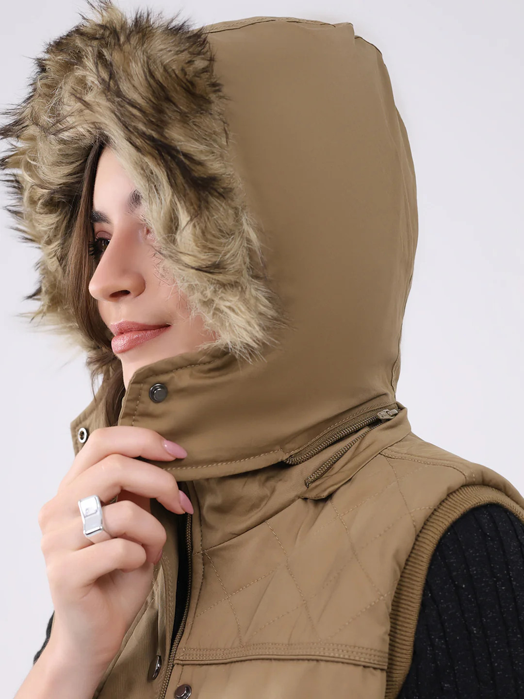 Women Khaki Solid Hooded Sleeveless Jacket - Image 7