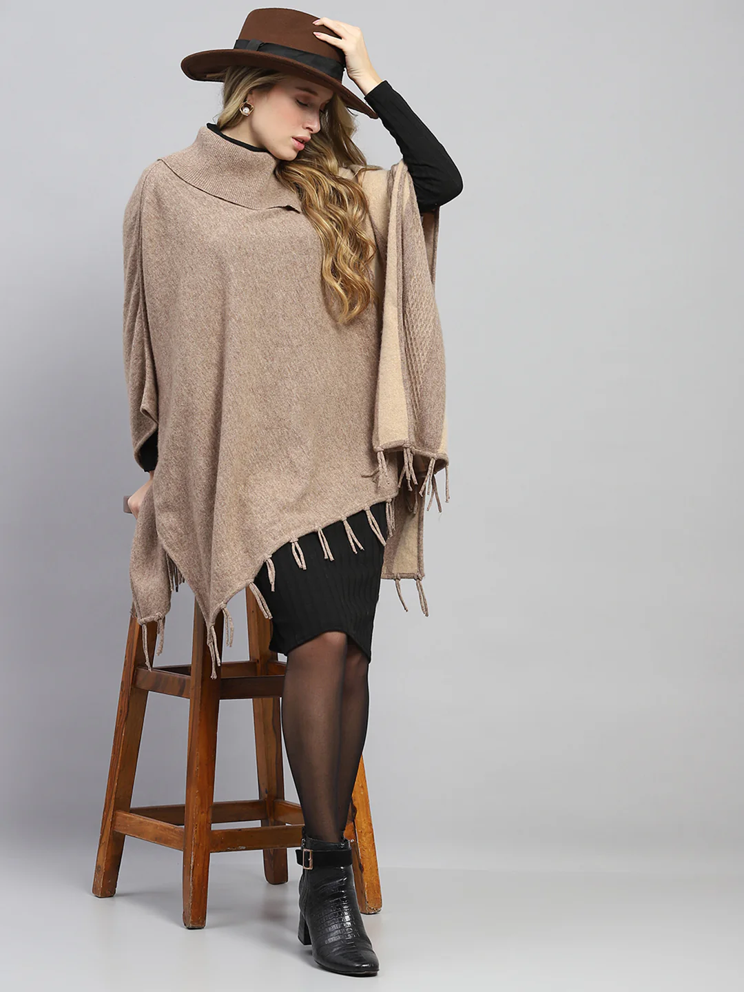 Women Khaki Solid Poncho - Image 2