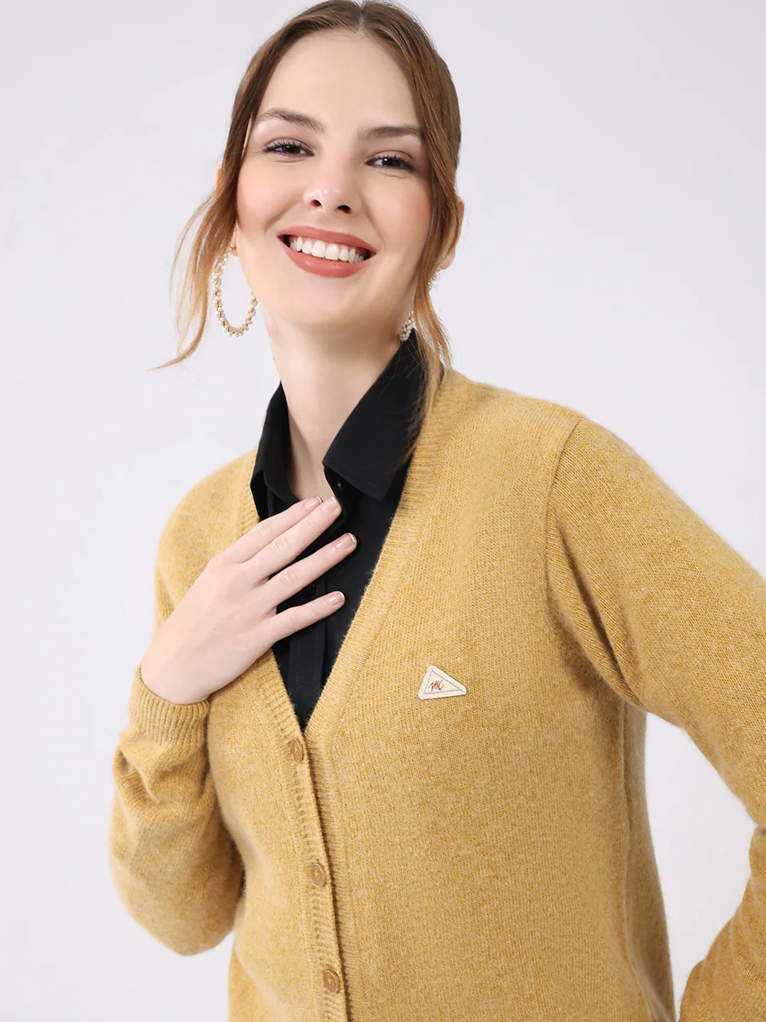 Women Khaki Solid V Neck Full Sleeve Cardigan - Image 6