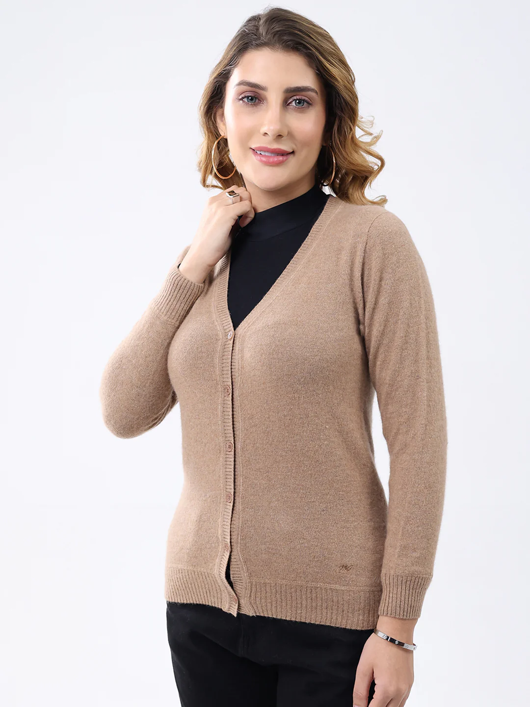 Women Khaki Solid V Neck Full Sleeve Cardigan - Image 3