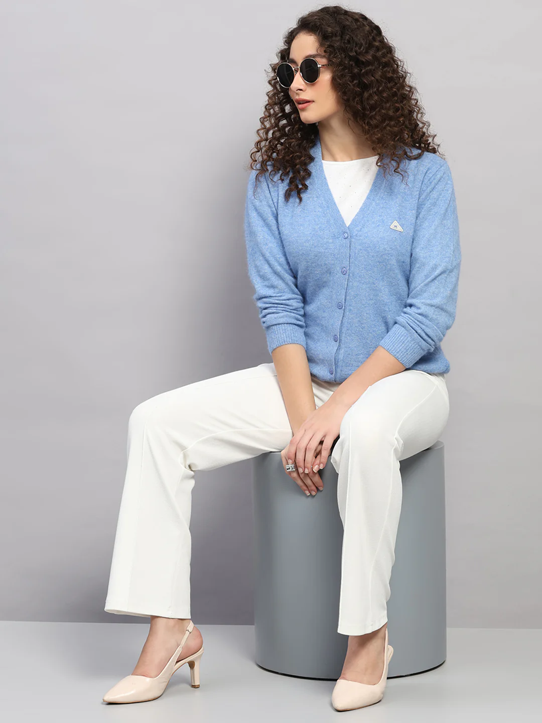 Women Light Blue Solid V Neck Full Sleeve Cardigan - Image 2