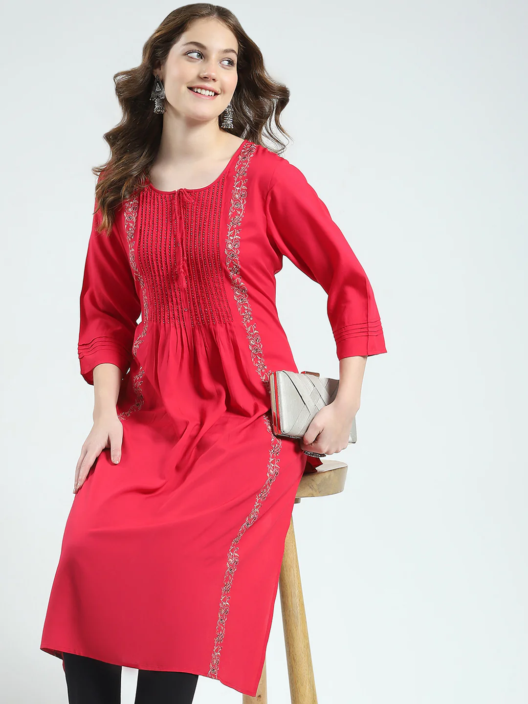 Women Magenta Embroidered Round Neck 3/4th Sleeve Kurti - Image 6