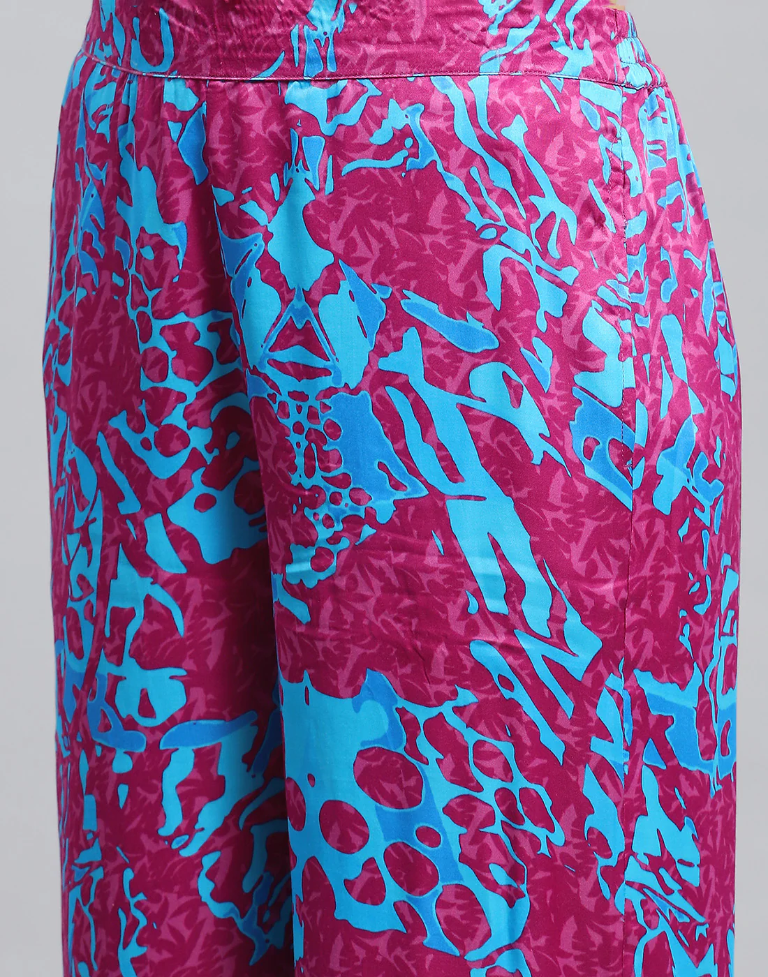 Women Magenta Printed Collar Half Sleeve Cords Set - Image 7