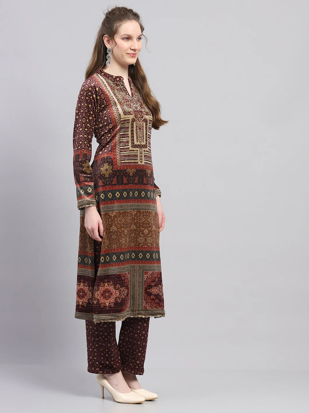 Women Maroon Printed Round Neck Full Sleeve Kurti Set for Winter - Image 5