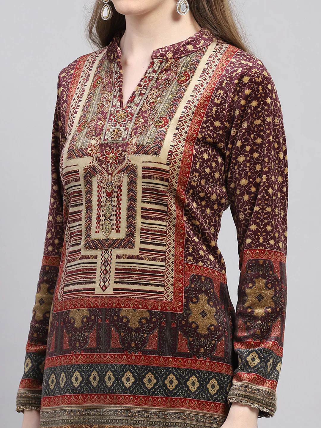 Women Maroon Printed Round Neck Full Sleeve Kurti Set for Winter - Image 6