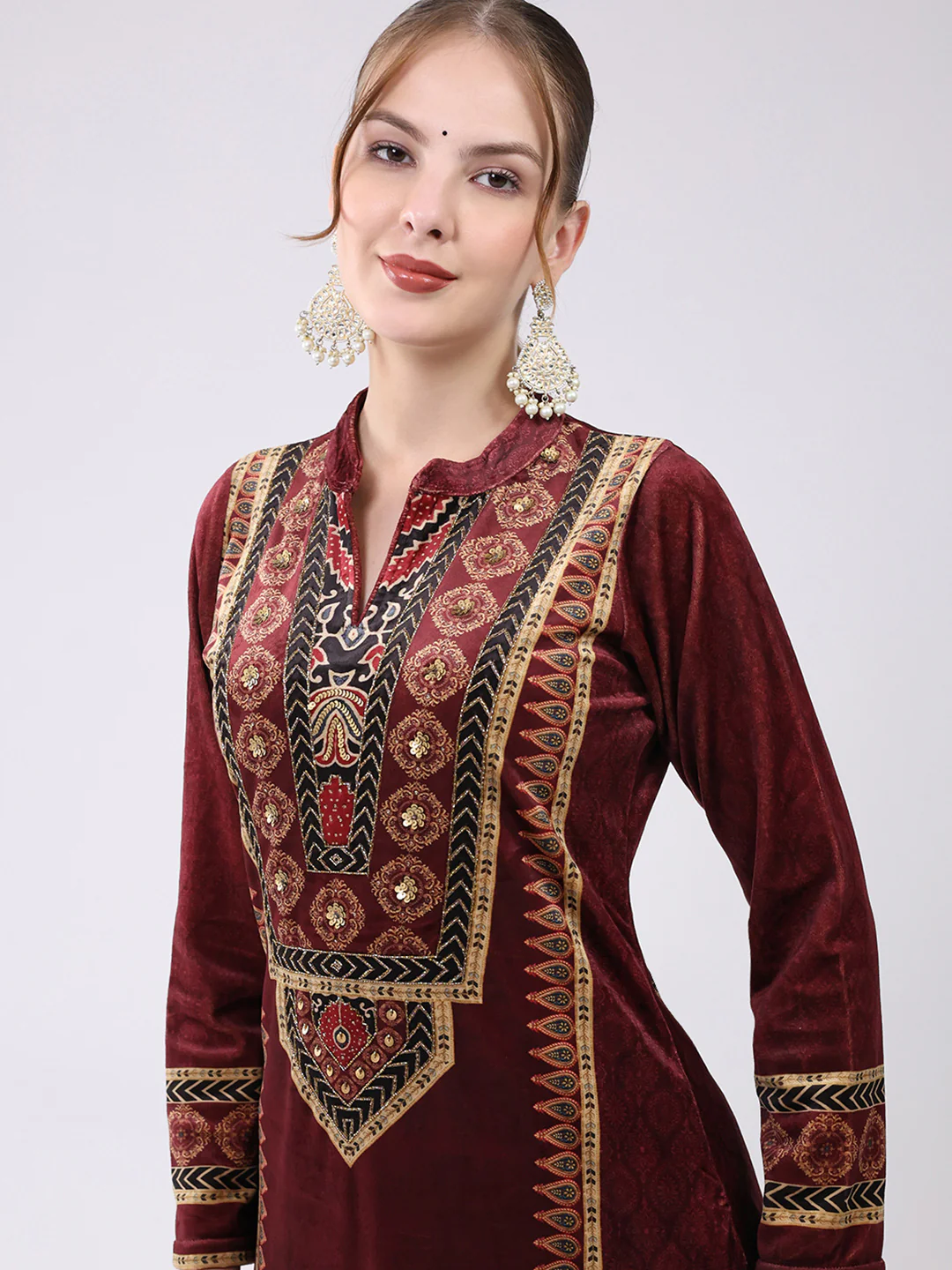 Women Maroon Printed Round Neck Full Sleeve Kurti Set for Winter - Image 6