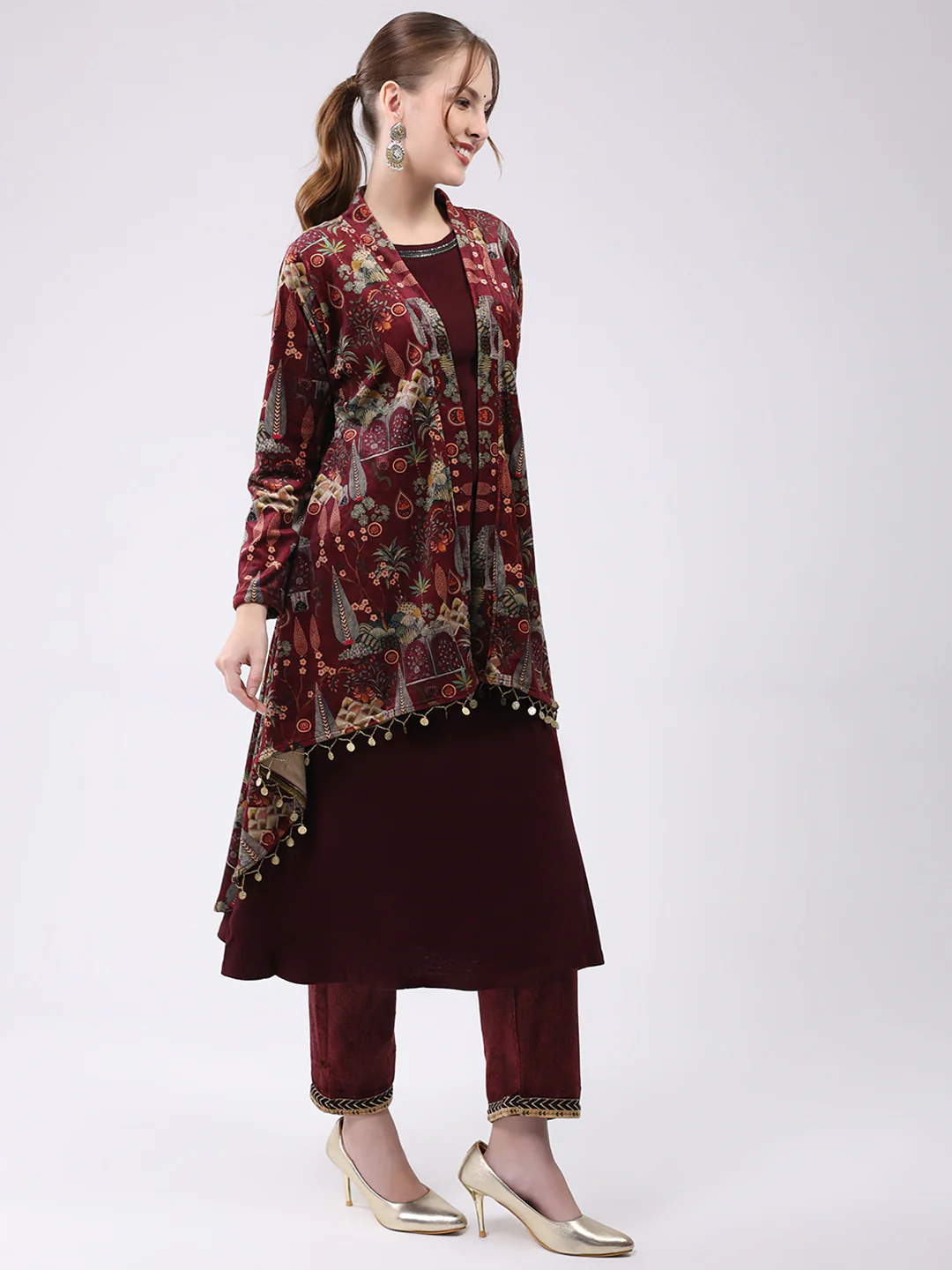 Women Maroon Printed Round Neck Sleeveless Kurti with Shrug (2 Pc set) - Image 4
