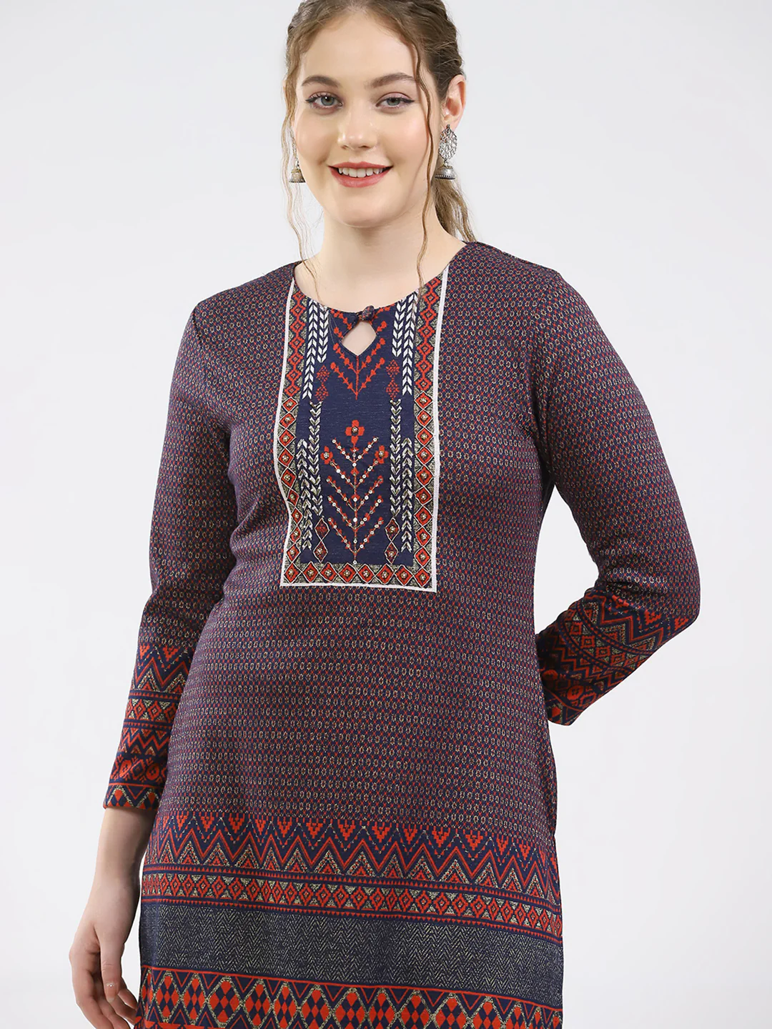 Women Maroon Printed Round Neck Full Sleeve Winter Kurti - Image 6