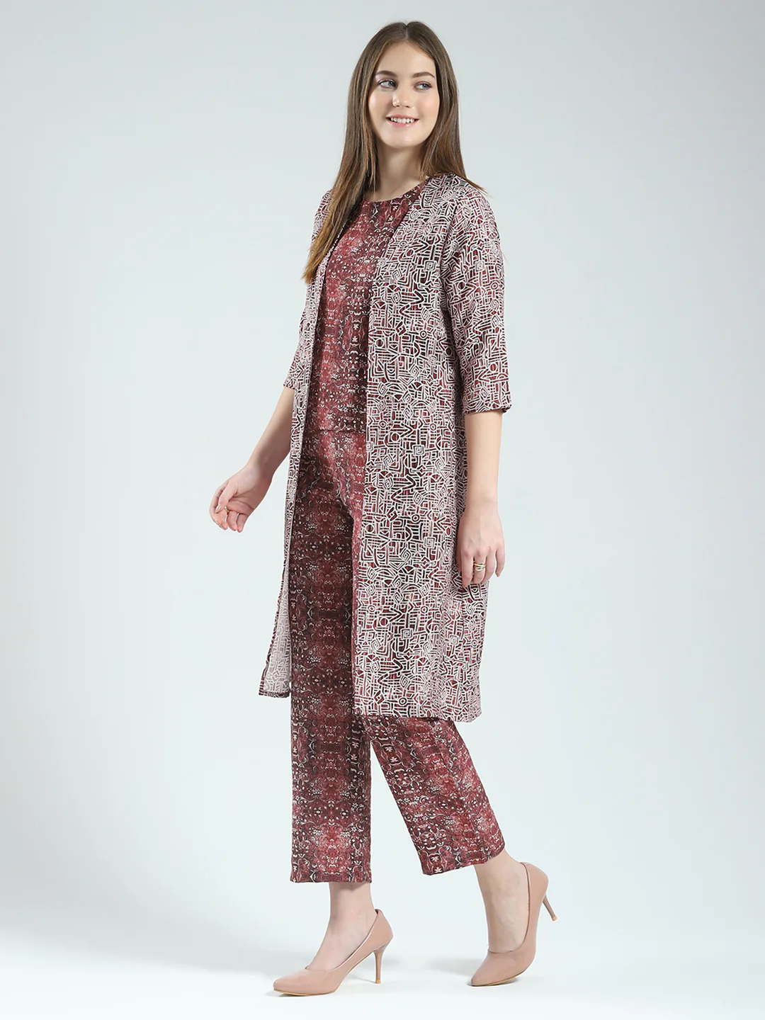 Women Maroon Printed Round Neck Sleeveless 3 Pcs Cords Set - Image 4