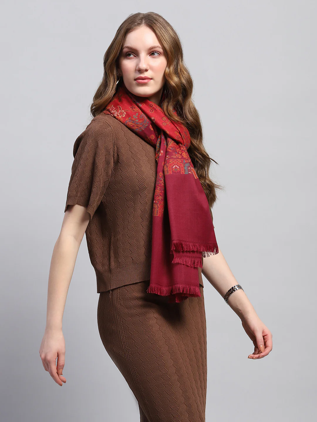 Women Maroon Self Design Stole - Image 5