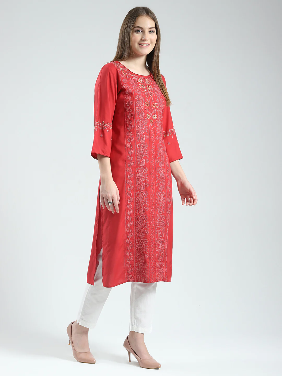 Women Maroon Self Design Round Neck 3/4th Sleeve Kurti - Image 4