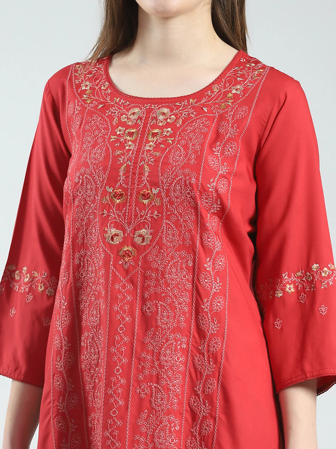 Women Maroon Self Design Round Neck 3/4th Sleeve Kurti - Image 7