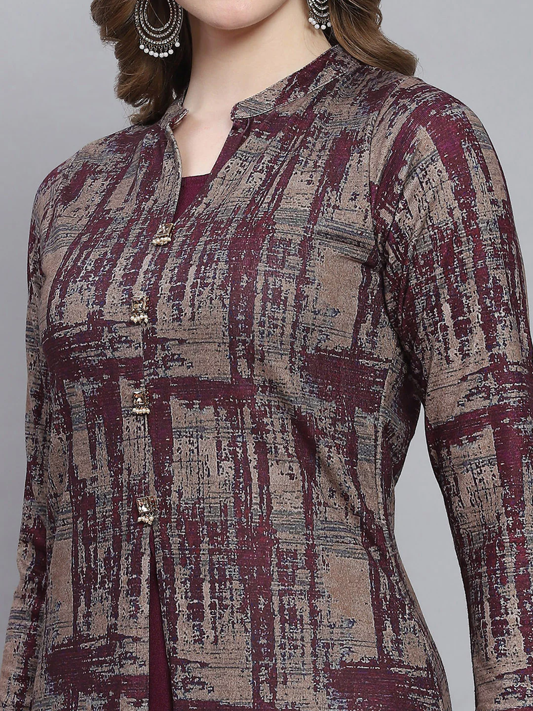 Women Maroon Self Design V Neck Full Sleeve Kurtis Set - Image 6