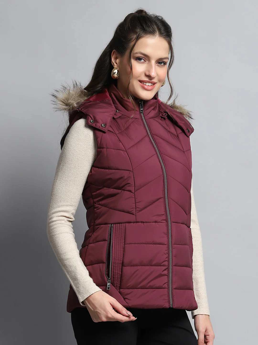Women Maroon Solid Detachable Hood Sleeveless Jacket - Image 4