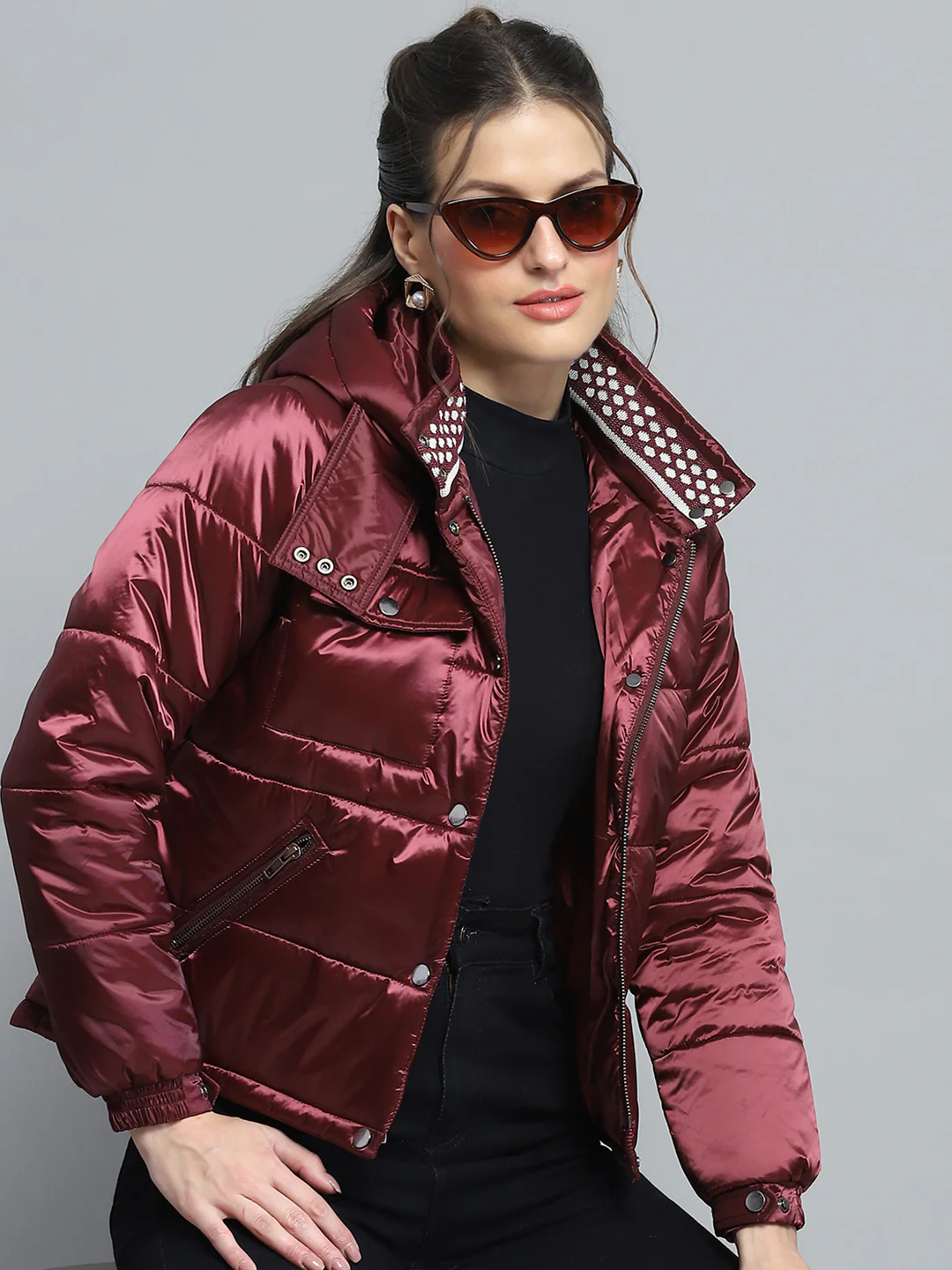 Women Maroon Solid Hooded Full Sleeve Jacket - Image 6