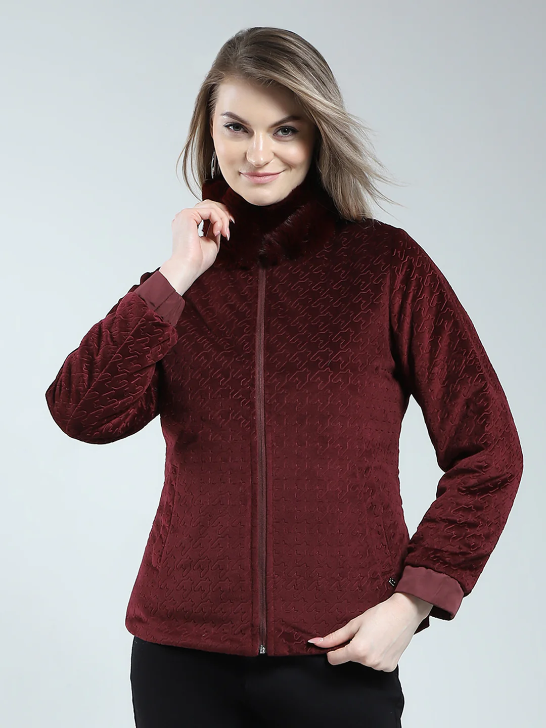 Women Maroon Solid Mock Neck Full Sleeve Reversible Jacket - Image 7