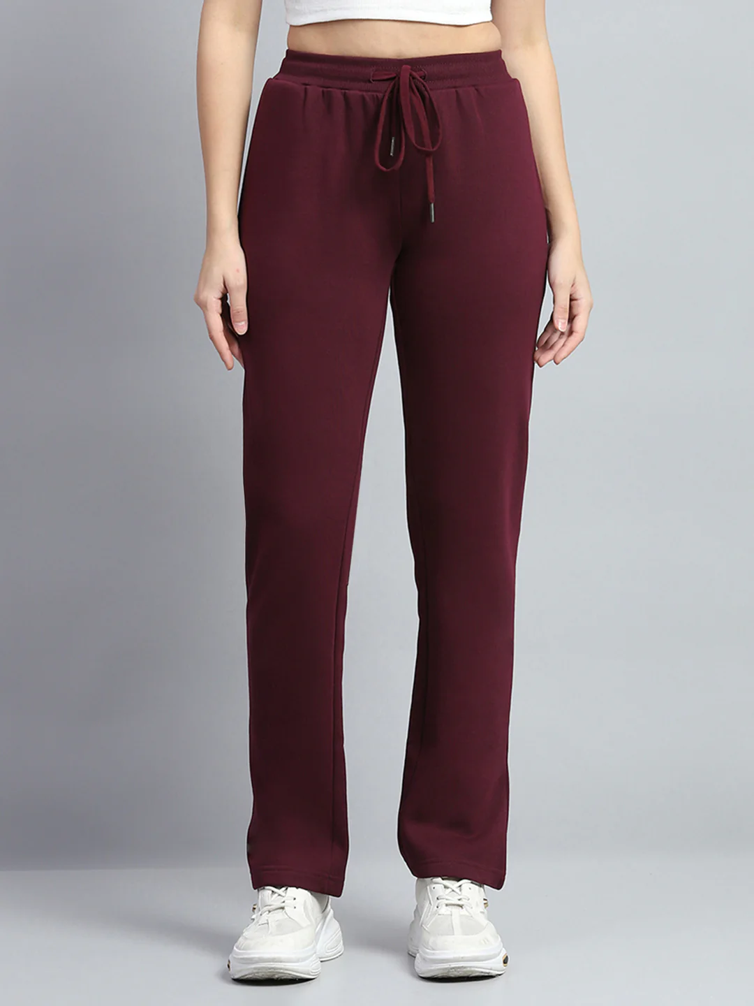 Women Maroon Solid Mock Neck Full Sleeve Winter Tracksuit - Image 7