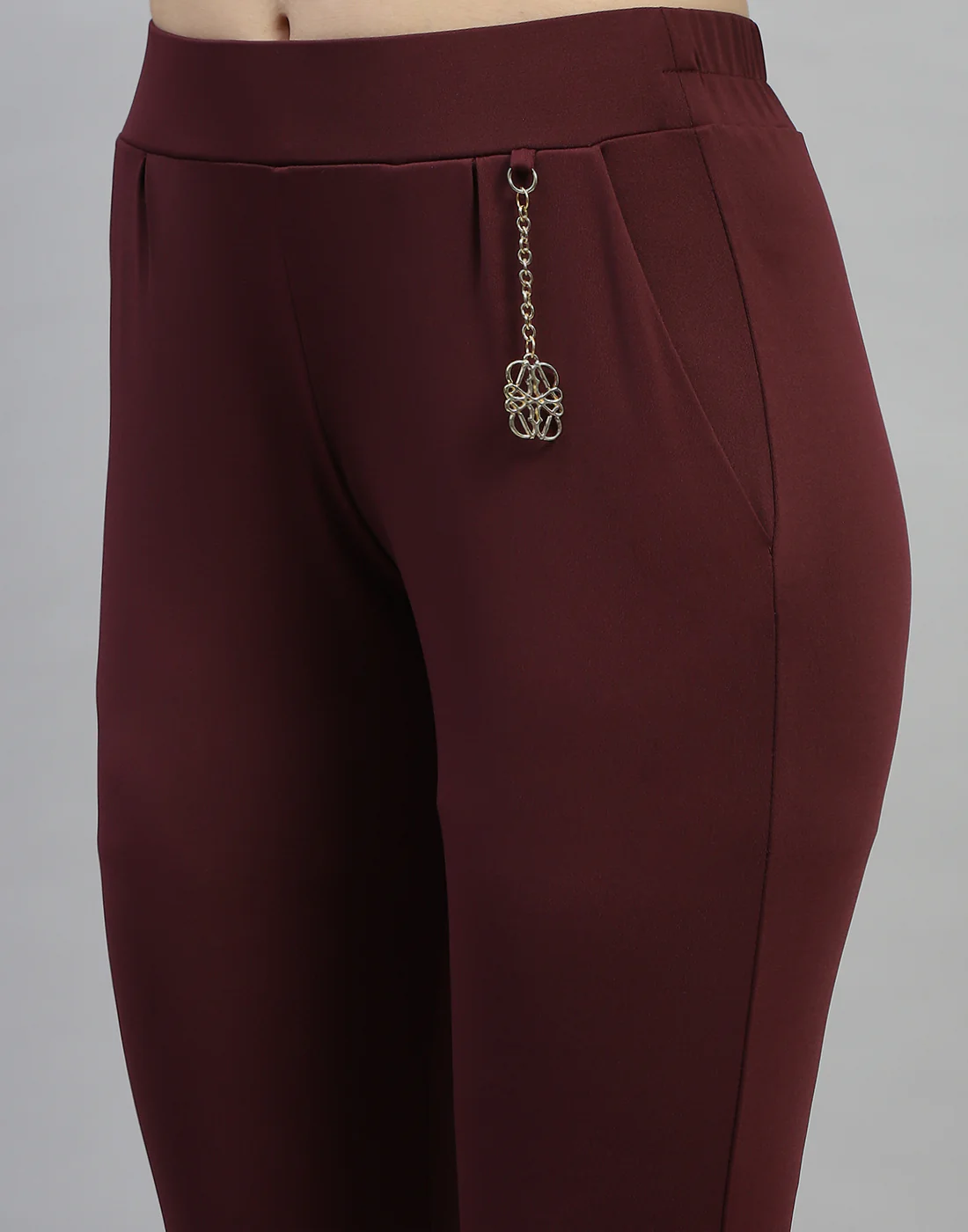Women Maroon Solid Regular Fit Jegging - Image 6