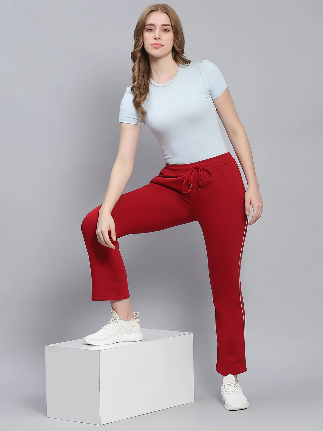 Women Maroon Solid Regular Fit Winter Lowers