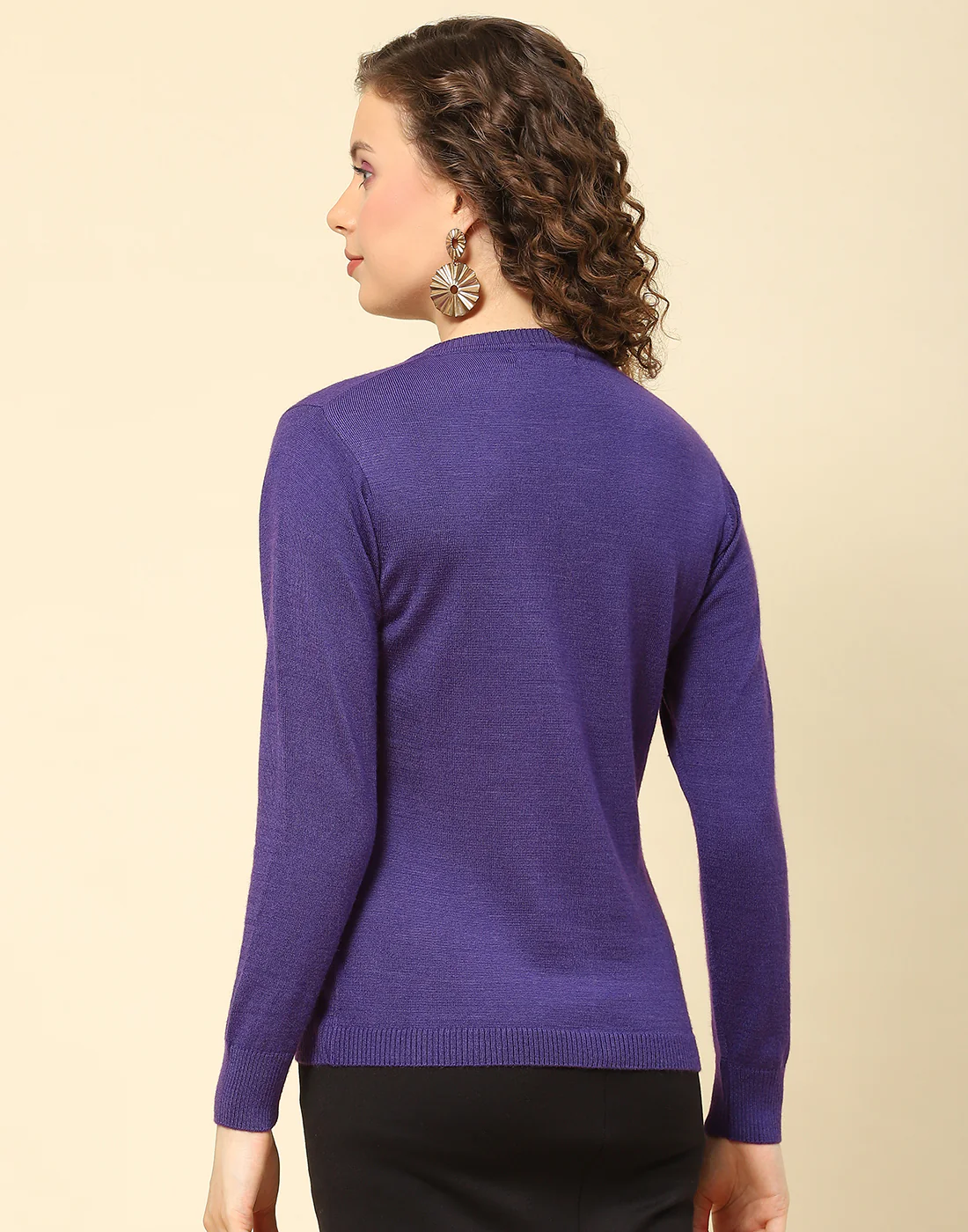 Women Maroon Solid Round Neck Full Sleeve Cardigan - Image 5