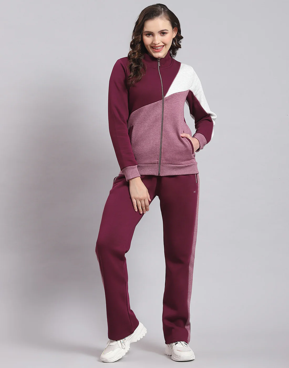 Women Maroon Solid Stand Collar Full Sleeve Tracksuit - Image 2