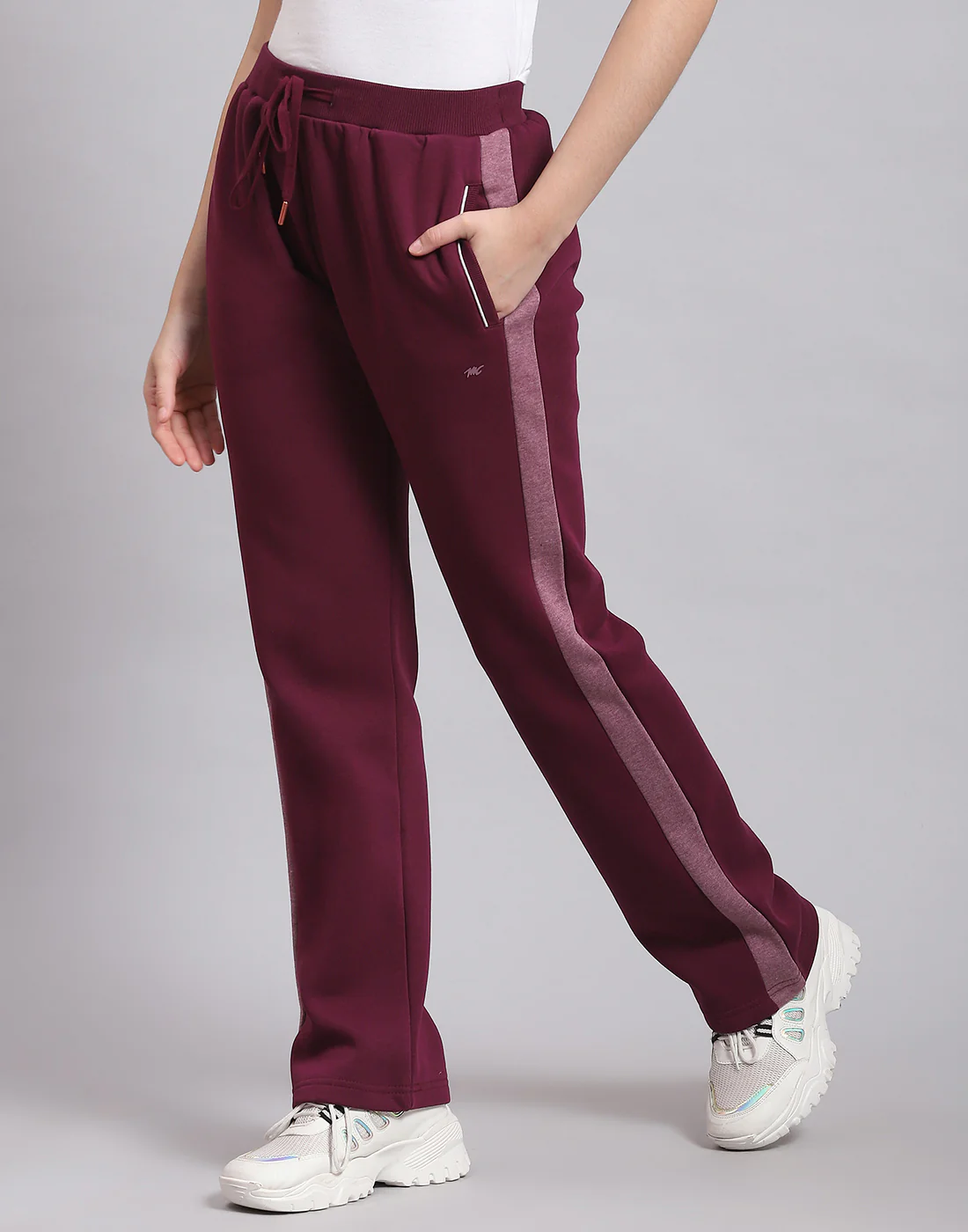 Women Maroon Solid Stand Collar Full Sleeve Tracksuit - Image 8