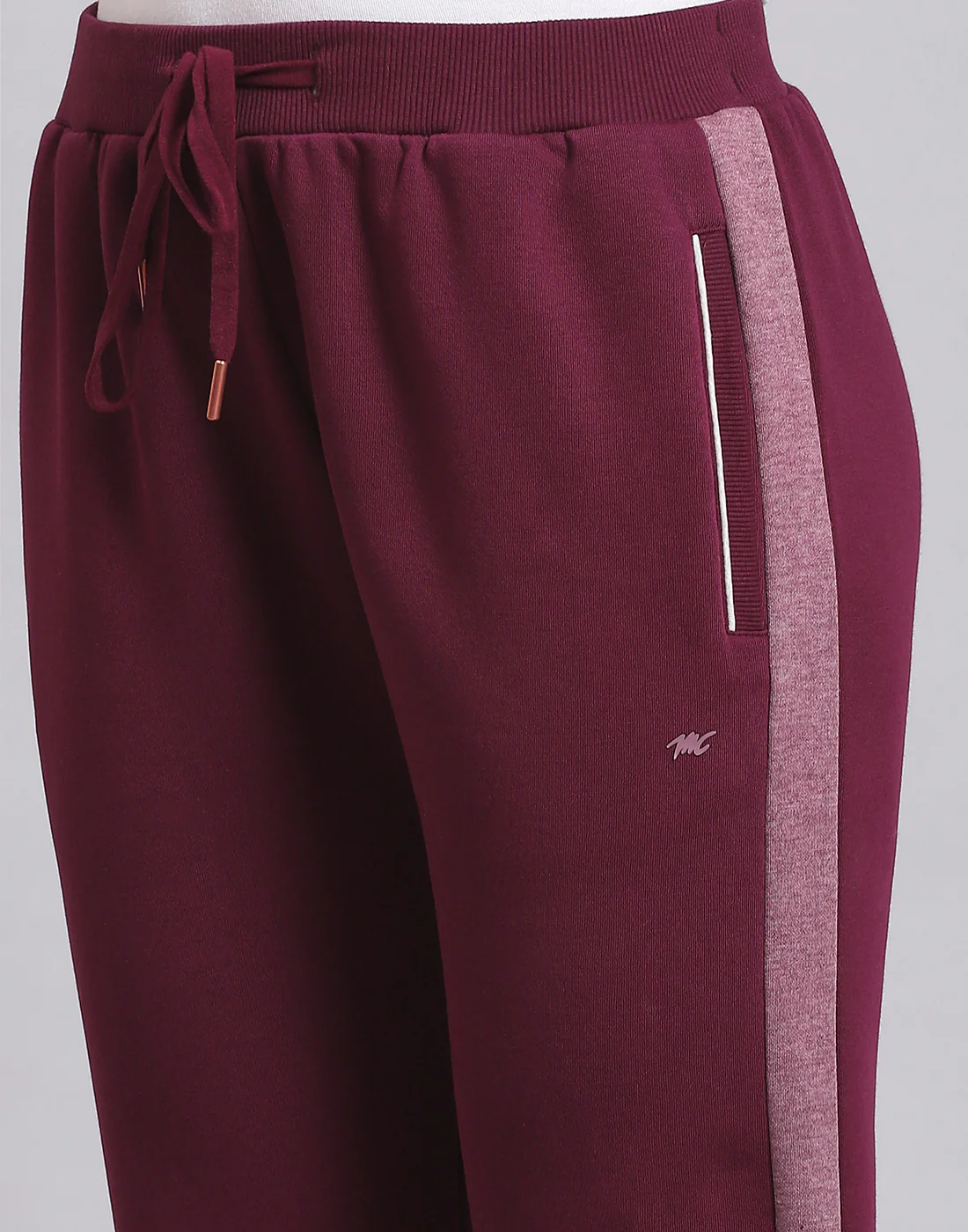 Women Maroon Solid Stand Collar Full Sleeve Tracksuit - Image 9